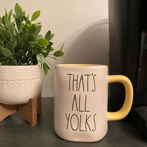 Rae Dunn “That’s All Yolks” Mug